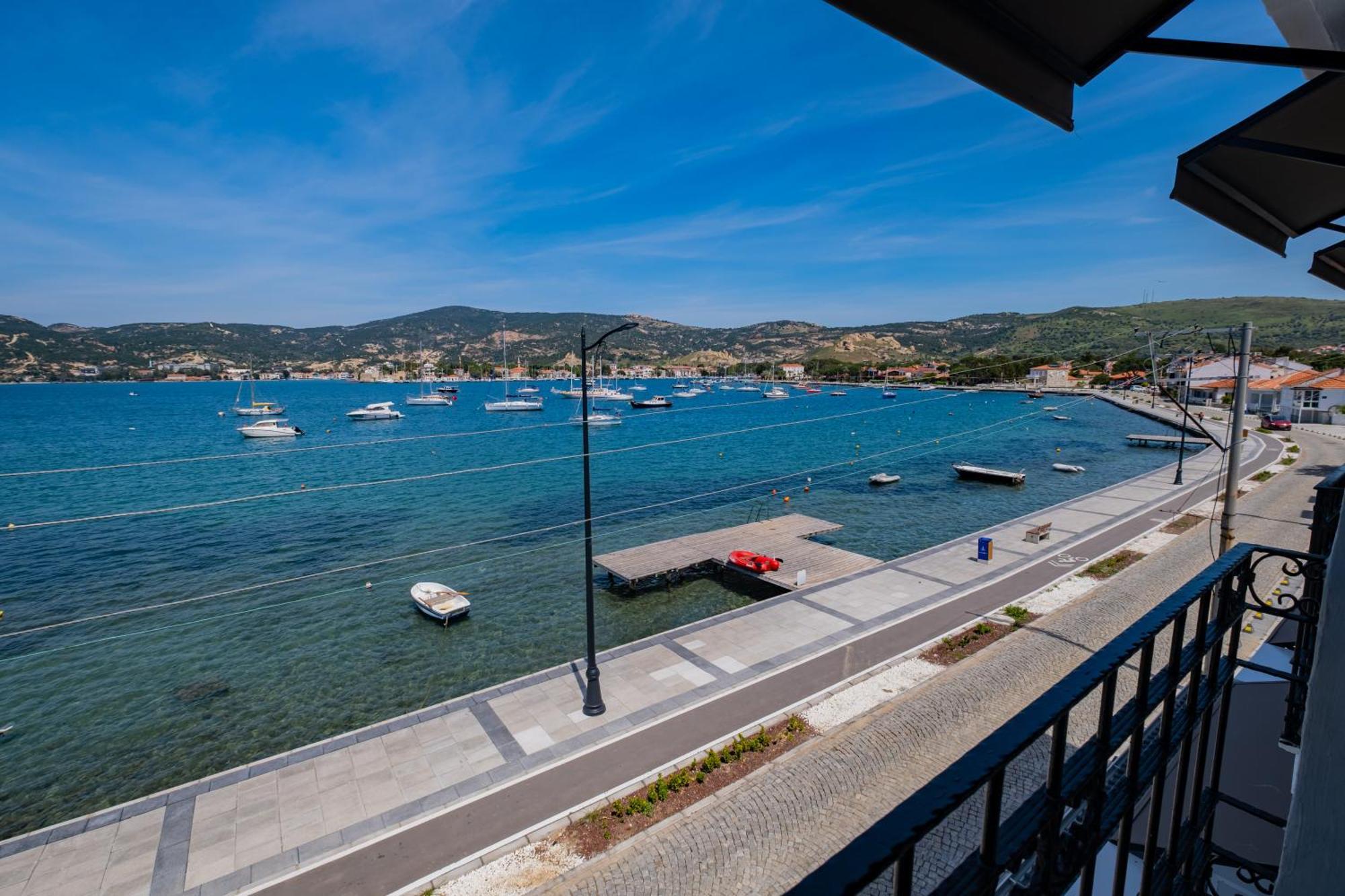 Bd Suites Foça Ngoại thất bức ảnh