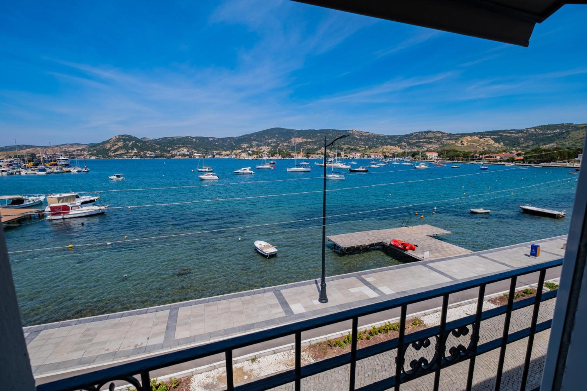 Bd Suites Foça Ngoại thất bức ảnh