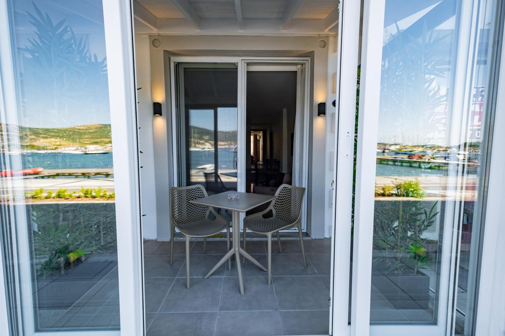 Bd Suites Foça Ngoại thất bức ảnh