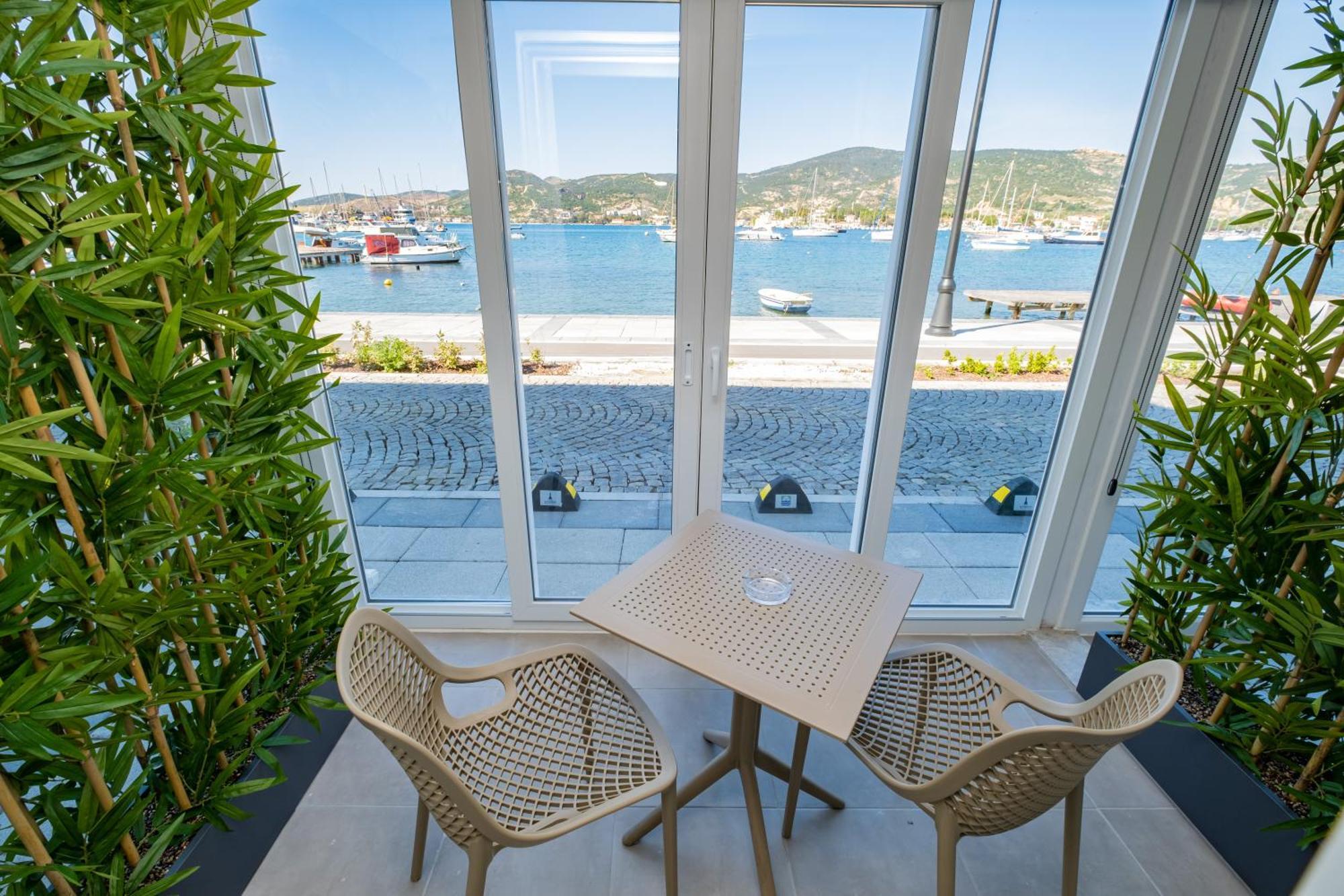 Bd Suites Foça Ngoại thất bức ảnh